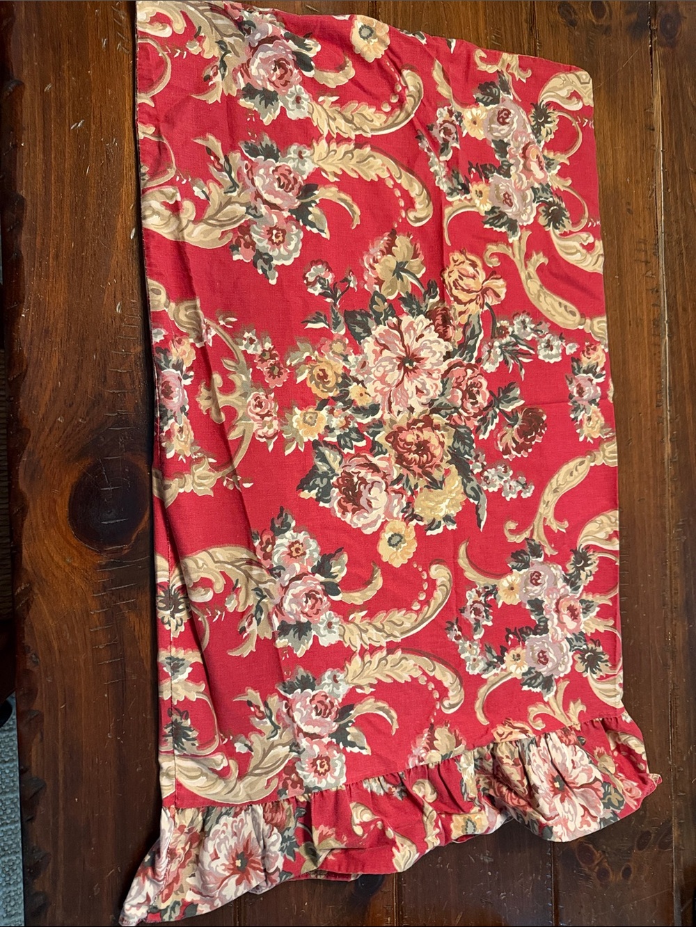 Ralph Lauren Red Floral 2 standard pillowcases with Ruffle Hem